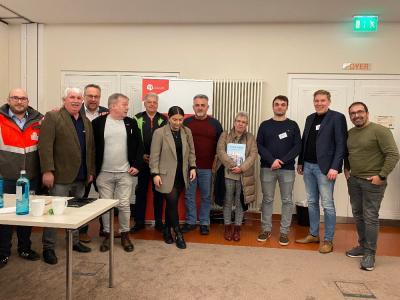 Gruppenfoto von der Präsentation der Studie