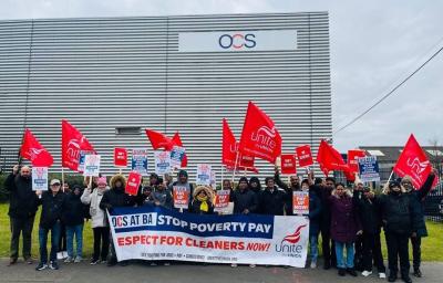 Protestierende am Flughafen Heathrow