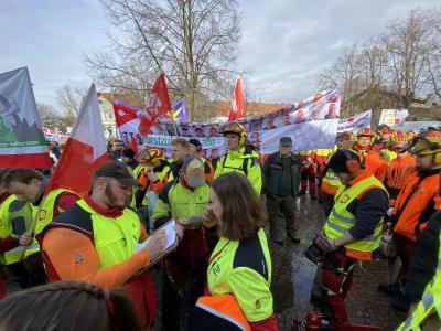 Forstbeschäftigte demonstrieren in Potsdam