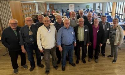 Gruppenfoto des neugewählten Bundesseniorenvorstands