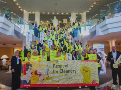 Gruppenfoto von der Bundesfachgruppen-Konferenz Gebäudereiniger-Handwerk.
