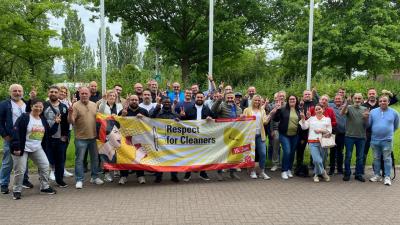 Gruppenfoto der Teilnehmer*innen des Betriebsräteseminars