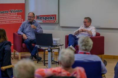 Diskussion von Carsten Burckhardt und Stefan Körzell Diskussion von Carsten Burckhardt und Stefan Körzell