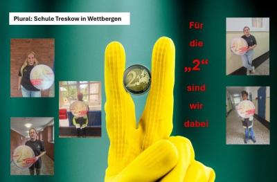 Collage aus Fotos von Mitarbeiterinnen der Firma Plural