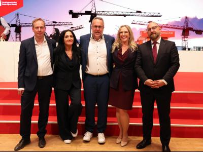 Gruppenfoto-Bundesvorstand (von links): Lars Dieckmann, Zeynep Bicici, Carsten Burckhardt, Nicole Simons, Christian Beck
