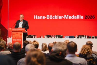 Carsten Burckhardt bei der Verleihung der Hans-Böckler-Medaille